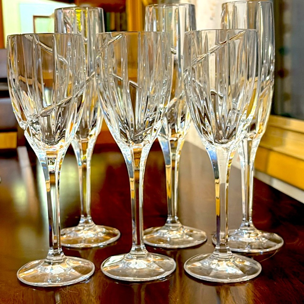 Crystal Drinkware Set for Dining